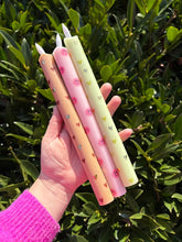 Afbeelding in Gallery-weergave laden, Led Pillar Kaars Hartjes - Groen