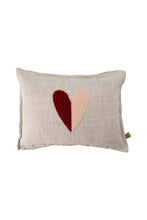 Afbeelding in Gallery-weergave laden, Zusss - Kussen Hartje 35x25 cm - Naturel / Roze / Rood

