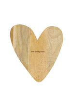 Afbeelding in Gallery-weergave laden, Zusss Serveerplank hout hartje naturel
