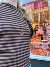 Afbeelding in Gallery-weergave laden, Longsleeve streep - Bruin/donkerbruin

