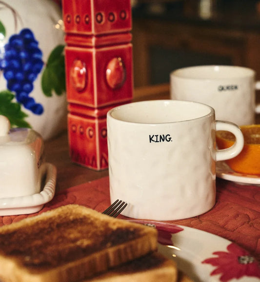 Anna + Nina - King Mug