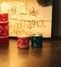 Afbeelding in Gallery-weergave laden, Anna + Nina - Laurel Shell Tealight Holder
