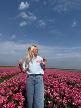 Afbeelding in Gallery-weergave laden, T-shirt Amour club - Lichtblauw
