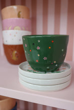 Afbeelding in Gallery-weergave laden, All the Luck in the world- Grote groene kop bloemen
