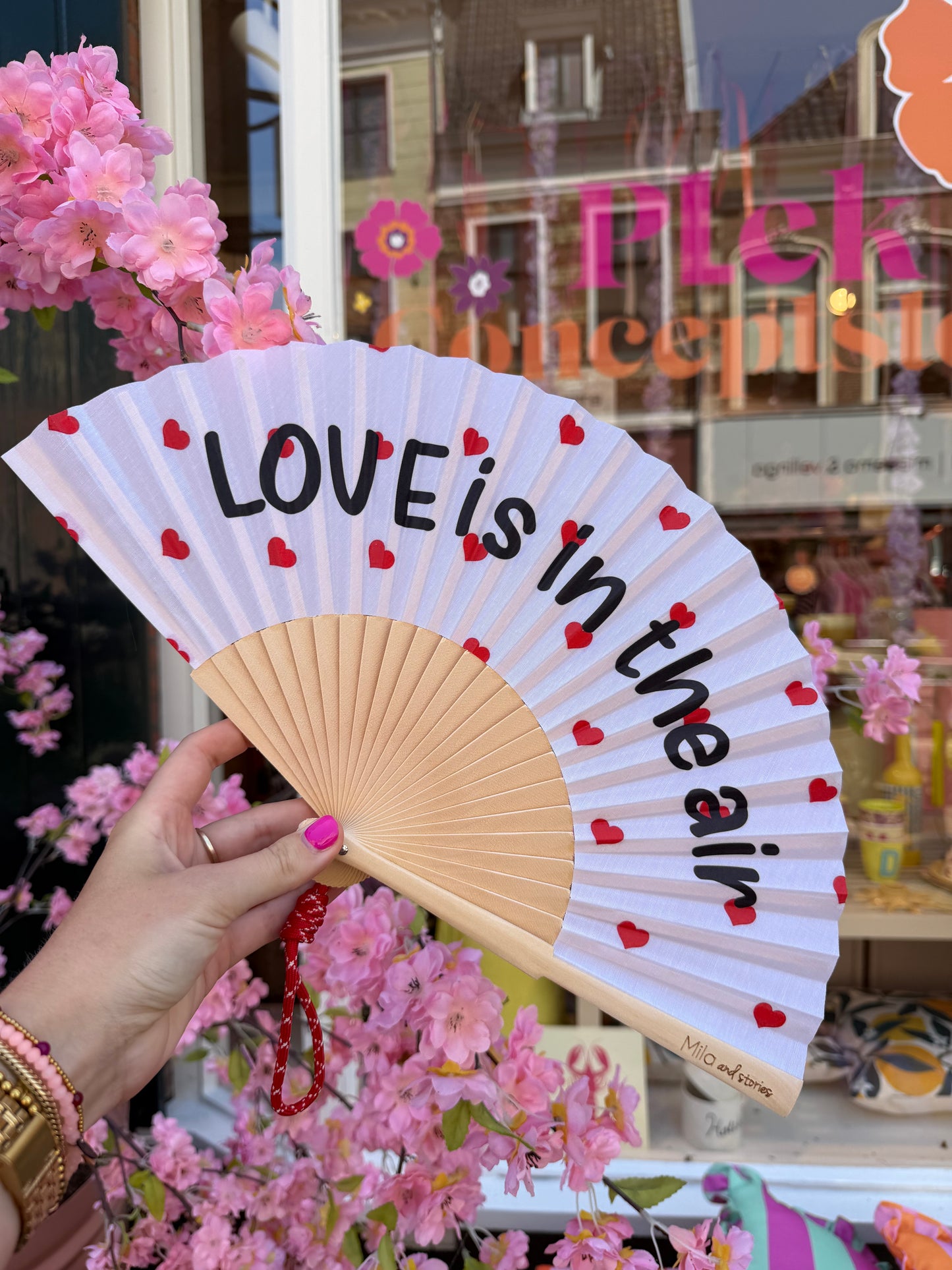Waaier - Love is in the air