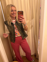 Afbeelding in Gallery-weergave laden, Ydence T-shirt Blossom days - Off white
