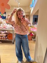 Afbeelding in Gallery-weergave laden, Gilet panterprint - Roze/beige
