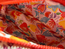 Afbeelding in Gallery-weergave laden, Toilettas Love - Roze/rood
