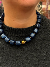 Afbeelding in Gallery-weergave laden, Ketting kralen vierkant - Blauw

