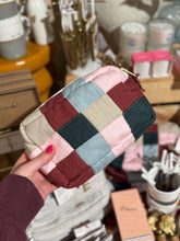 Afbeelding in Gallery-weergave laden, Zusss toilettas - Quilted multicolour
