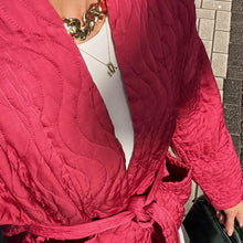 Afbeelding in Gallery-weergave laden, Blair satin Jacket - Roze
