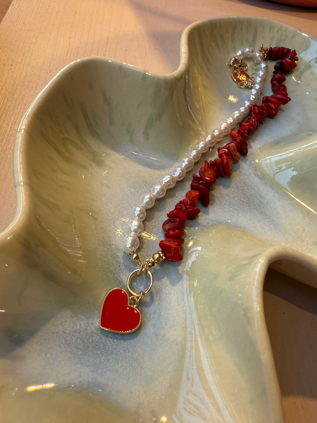 Kettinkje rood/pearl - Hartje