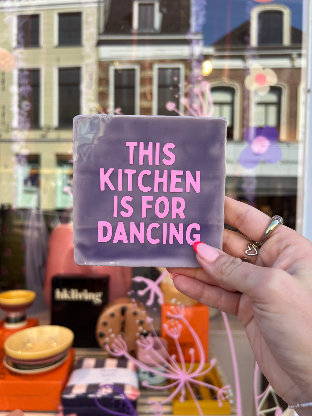 Tegeltje This kitchen if for dancing - Paars