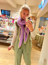 Afbeelding in Gallery-weergave laden, Sjaal - Paars
