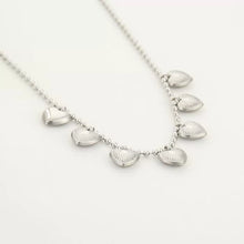 Afbeelding in Gallery-weergave laden, Ketting hartjes - Zilver
