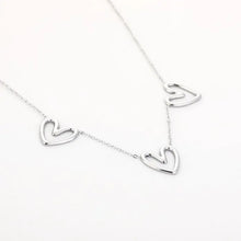 Afbeelding in Gallery-weergave laden, Ketting hartjes - Zilver
