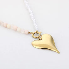 Afbeelding in Gallery-weergave laden, Ketting hart - Beige/parels
