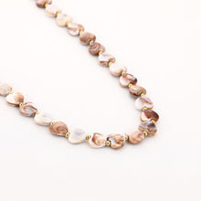 Afbeelding in Gallery-weergave laden, Hartjes ketting - Beige

