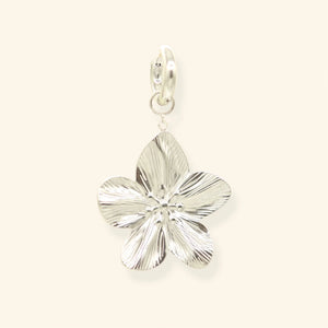 Mable oorbel - Lily Flower zilver