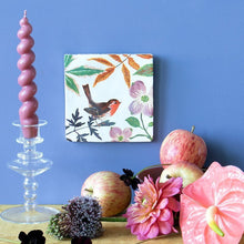 Afbeelding in Gallery-weergave laden, Storytiles - Beschut door blaadjes
