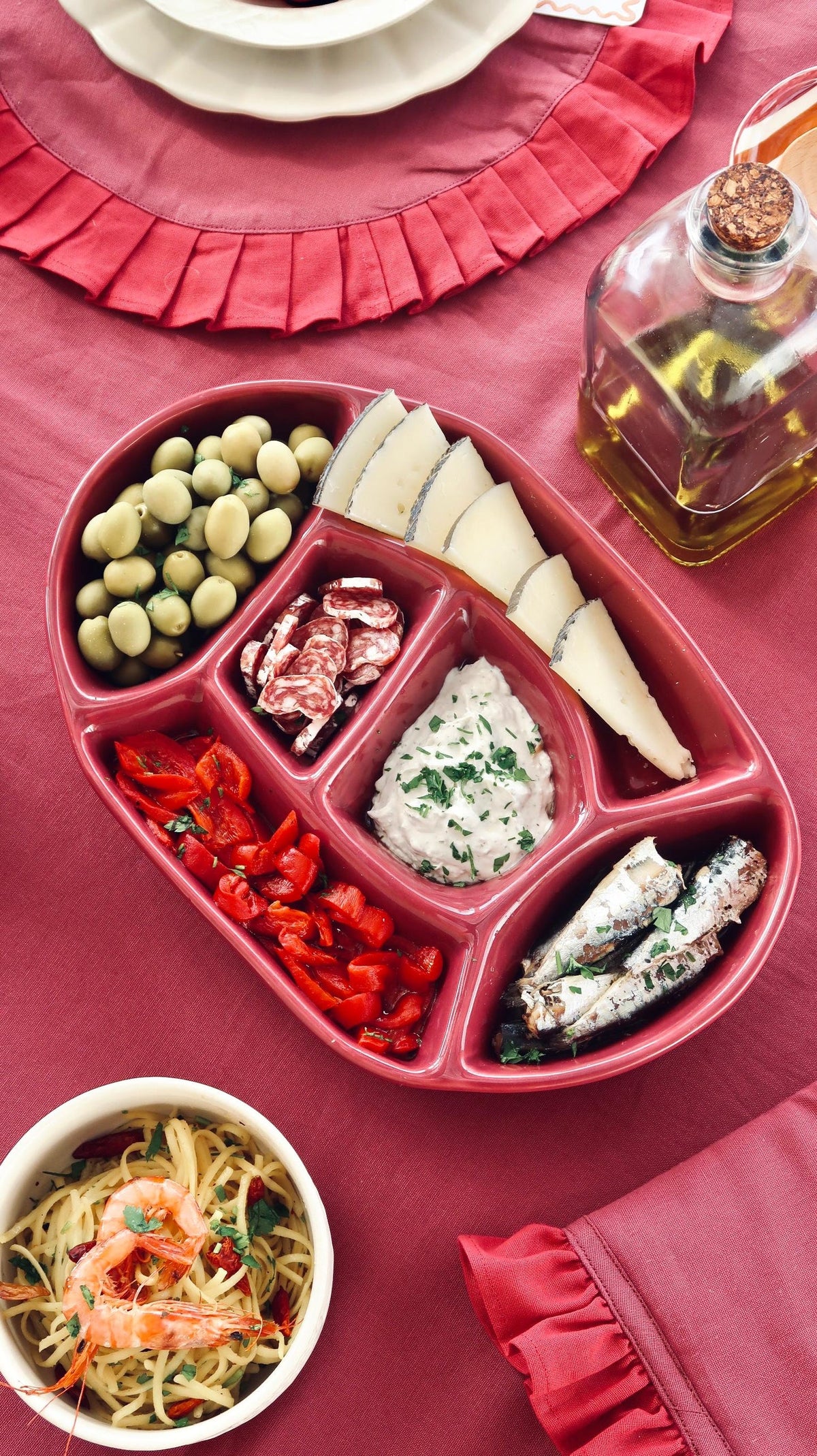 Niné kitchenware - Snack Platter Burgundy Nova