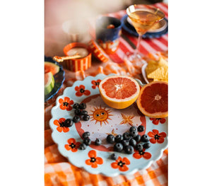 All The Luck In The World Grote Ronde Schaal Blauw met Klaprozen