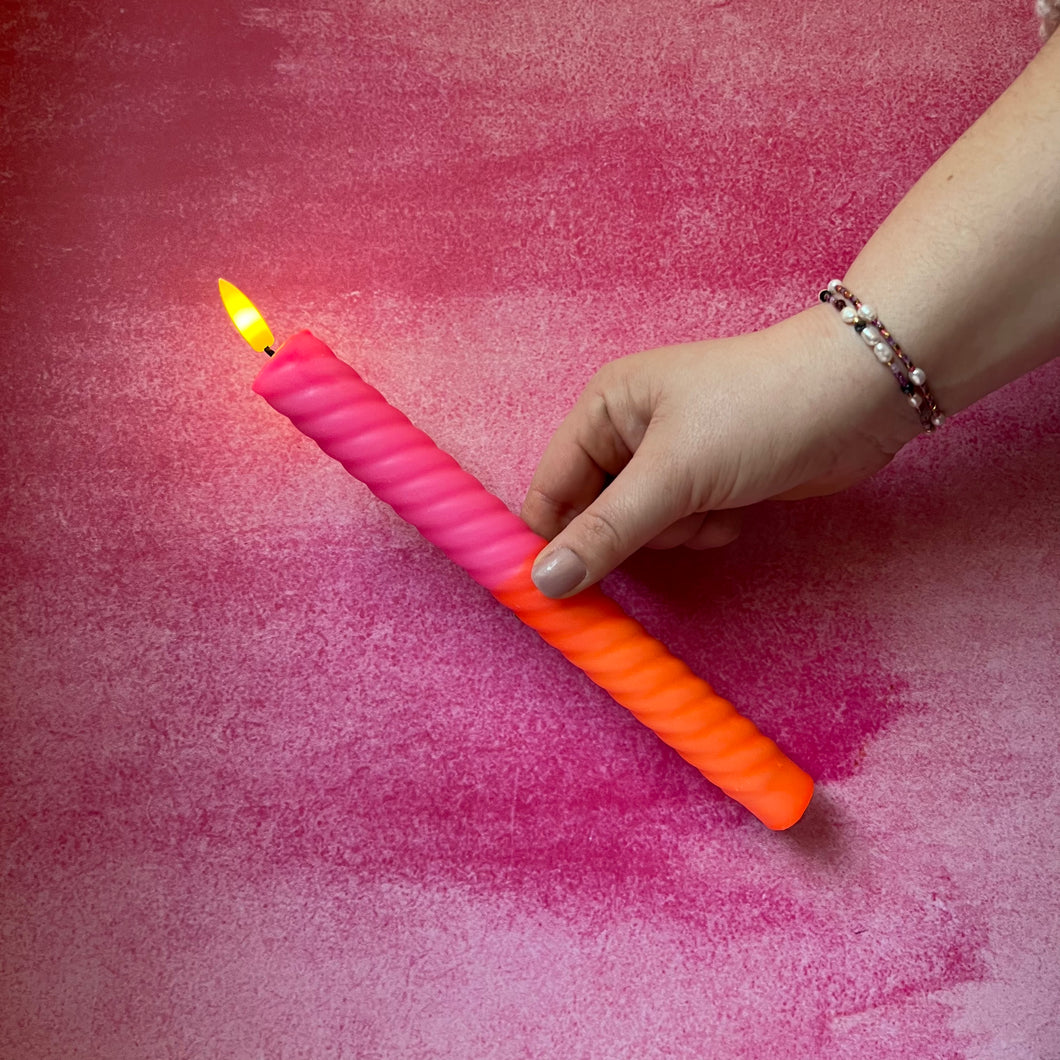 Led kaars swirl - Roze/oranje
