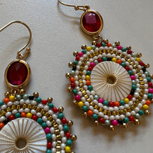 Afbeelding in Gallery-weergave laden, Oorbellen rozet crystal - Multicolour
